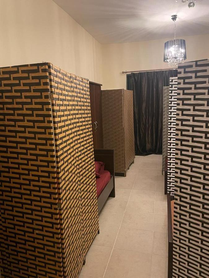 Hostel Dxb Backpackers Executive Dubai Exterior foto