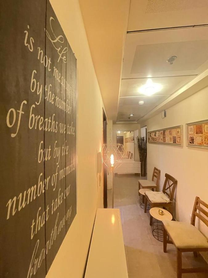 Hostel Dxb Backpackers Executive Dubai Exterior foto